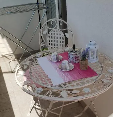 J&m Apartment