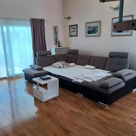 J&m Διαμέρισμα Σπλιτ